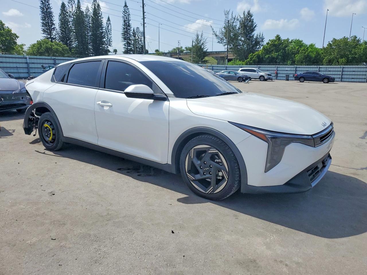 2025 KIA K4 EX — снимка 4