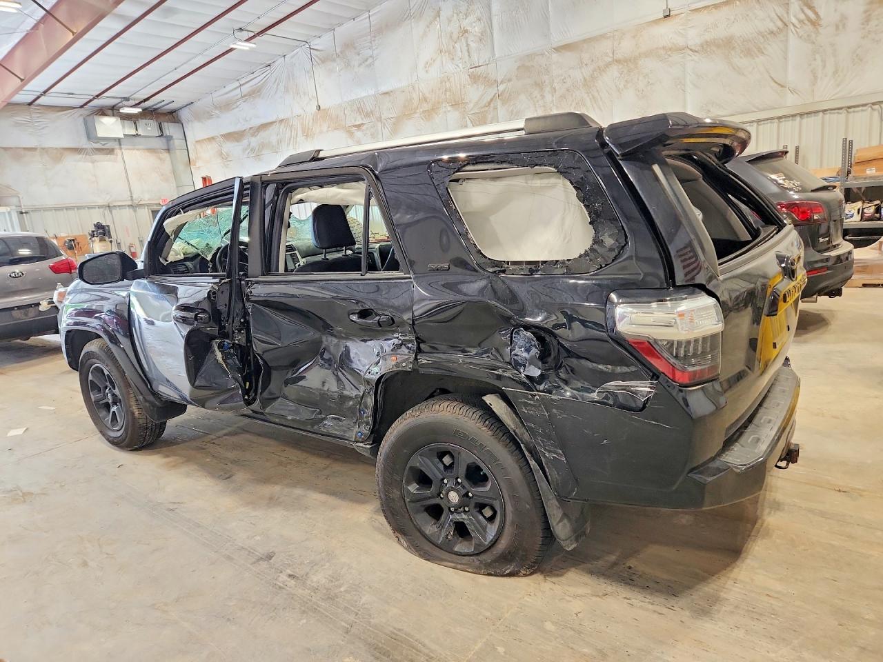 2020 TOYOTA 4RUNNER SR5 PREMIUM — снимка 2