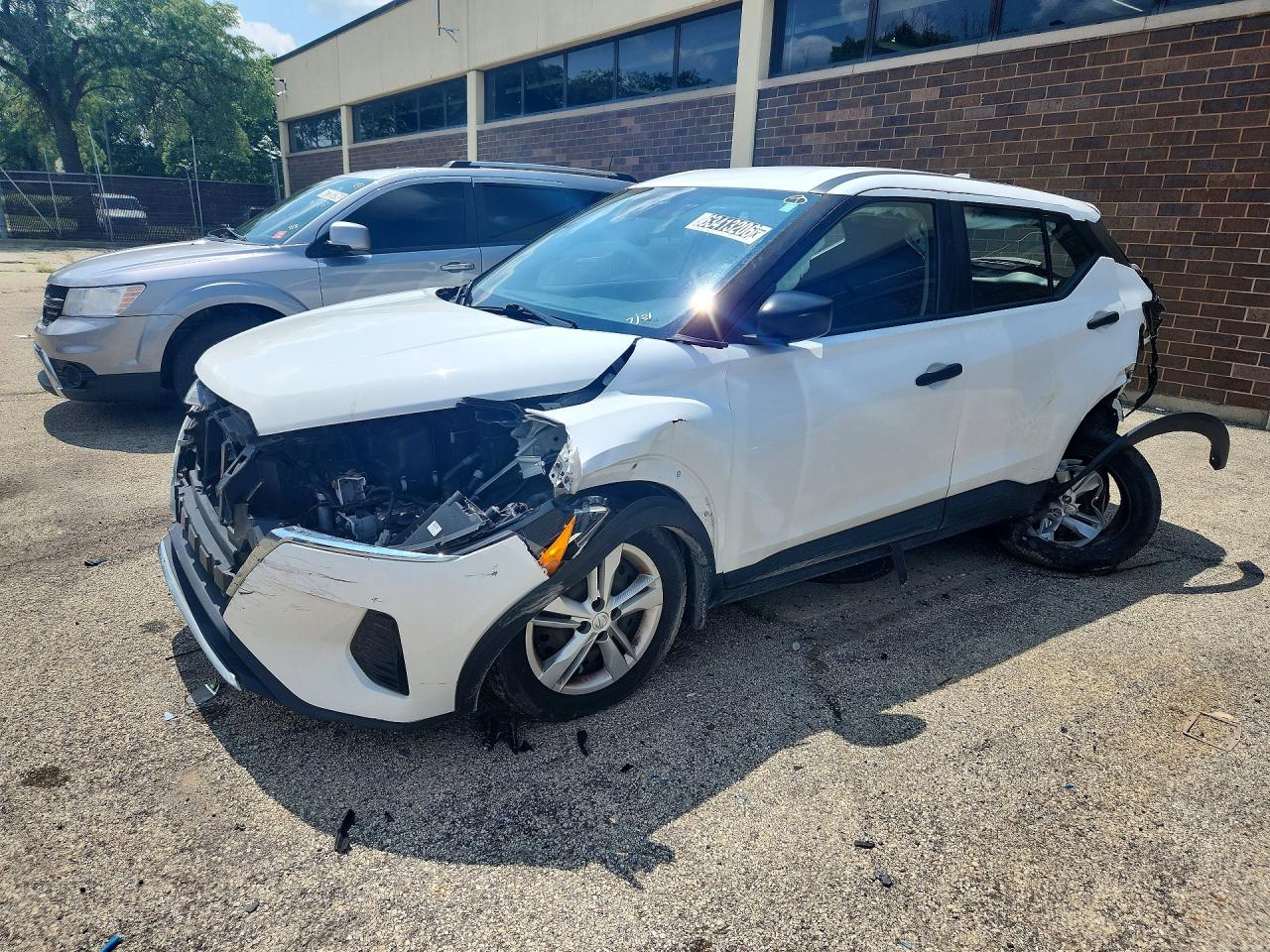 2021 NISSAN KICKS S