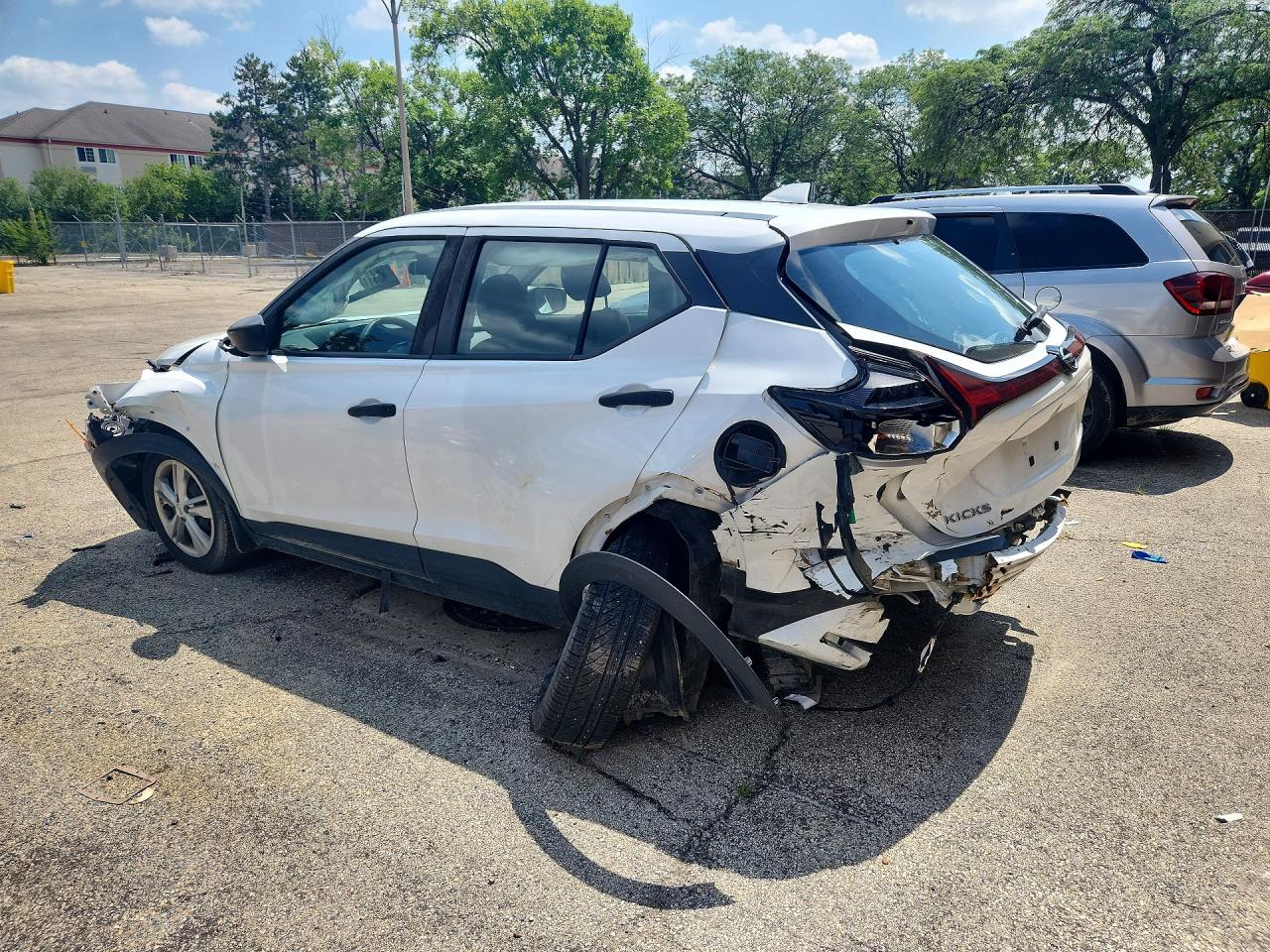 2021 NISSAN KICKS S — снимка 2