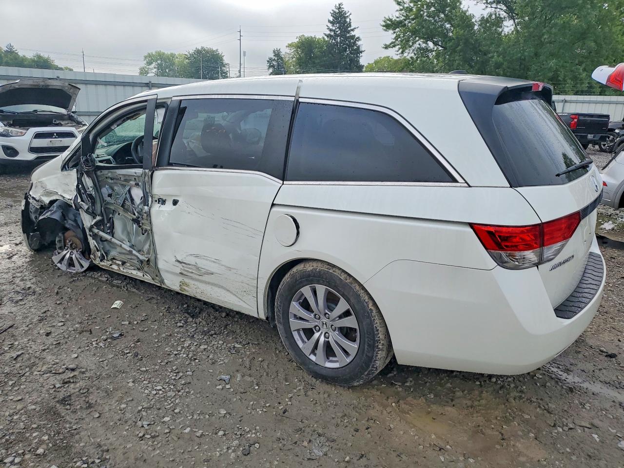 2016 HONDA ODYSSEY EXL — снимка 2