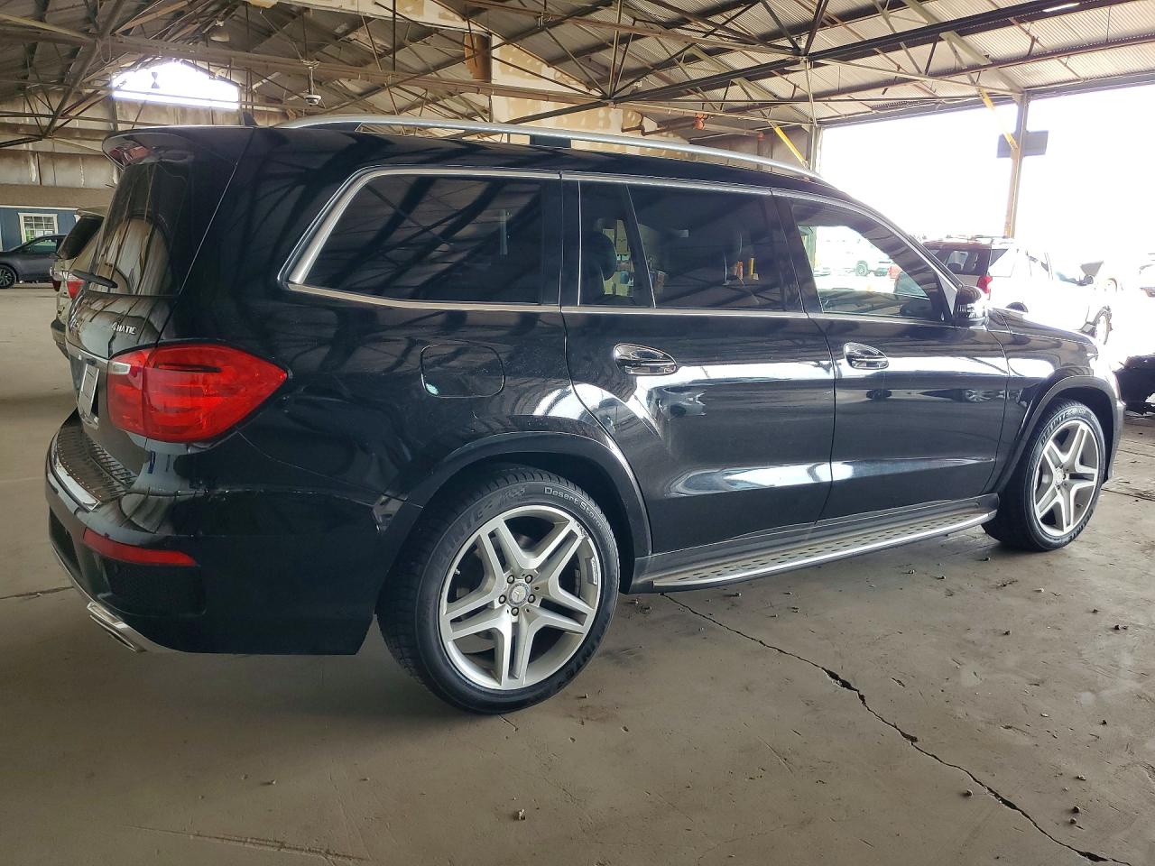 2015 MERCEDES-BENZ GL 550 4MATIC — снимка 3