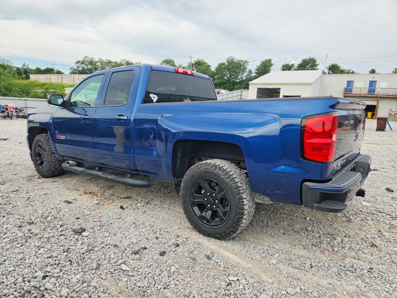2019 CHEVROLET SILVERADO LD K1500 LT — снимка 2