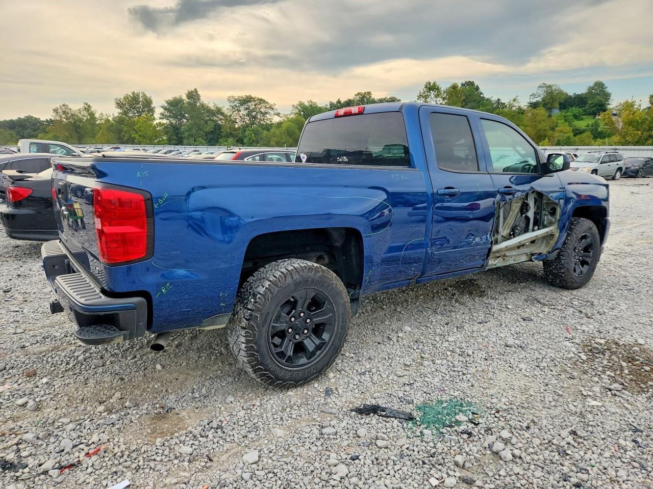 2019 CHEVROLET SILVERADO LD K1500 LT — снимка 3