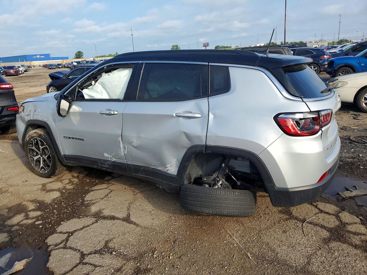 2025 JEEP COMPASS LIMITED — снимка 2