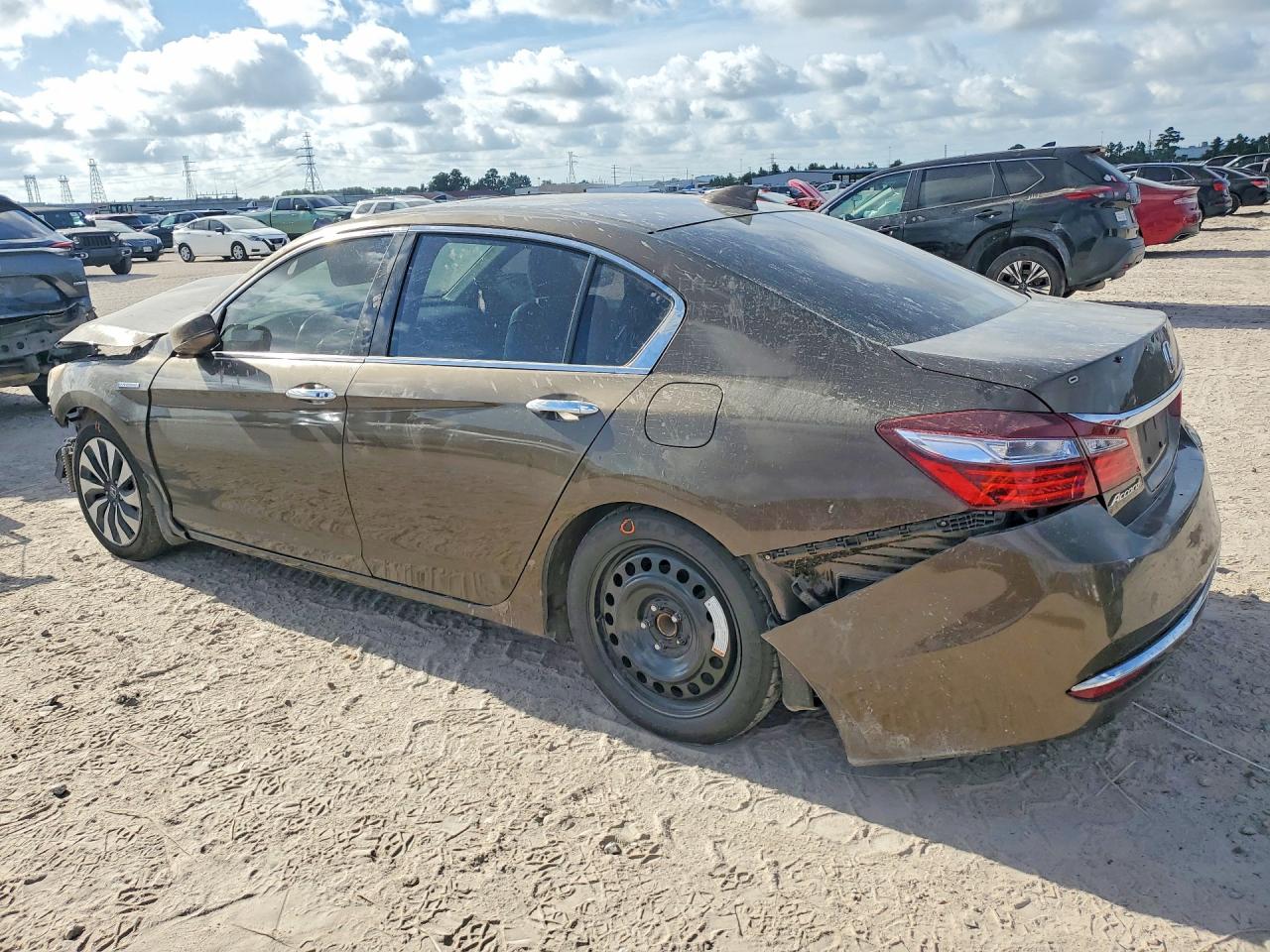 2017 HONDA ACCORD HYBRID EXL — снимка 2