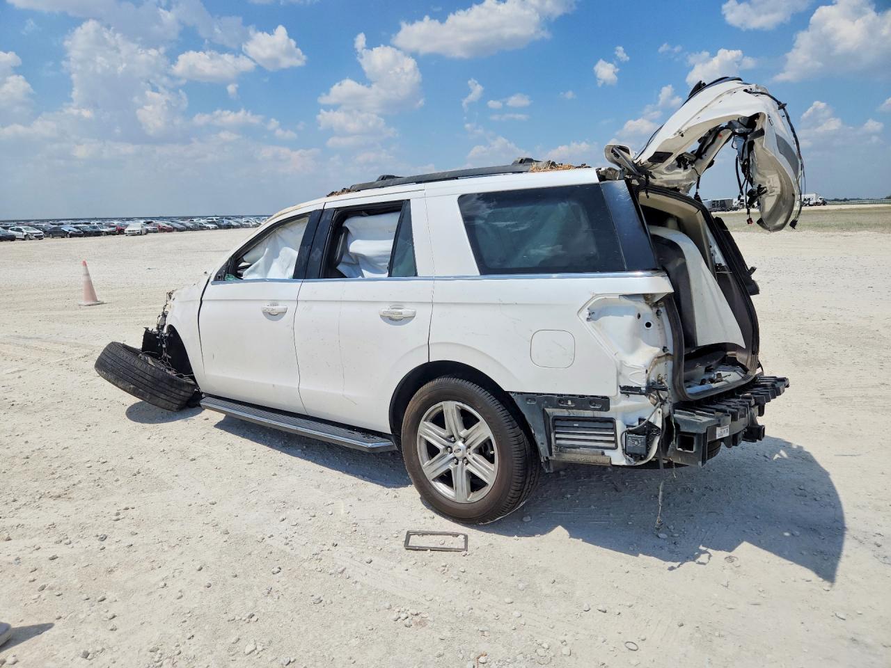2018 FORD EXPEDITION XLT — снимка 2