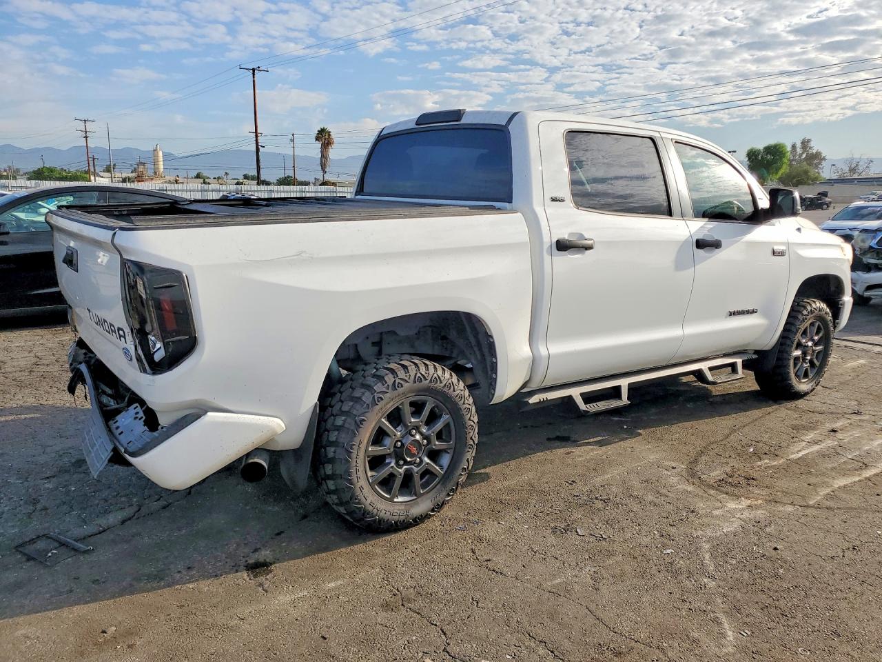 2016 TOYOTA TUNDRA CREWMAX SR5 — снимка 3