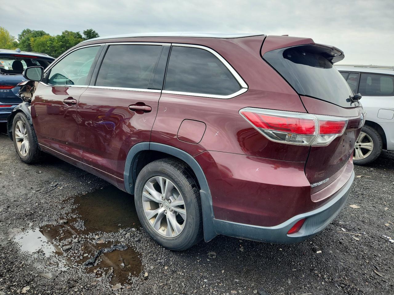 2015 TOYOTA HIGHLANDER XLE — снимка 2
