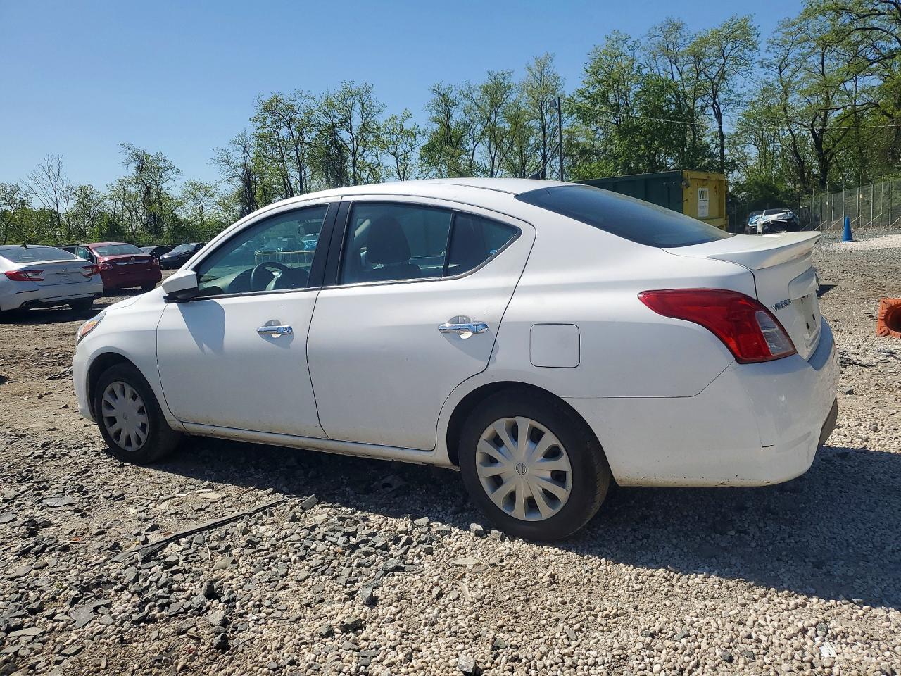 2019 NISSAN VERSA SV — снимка 2