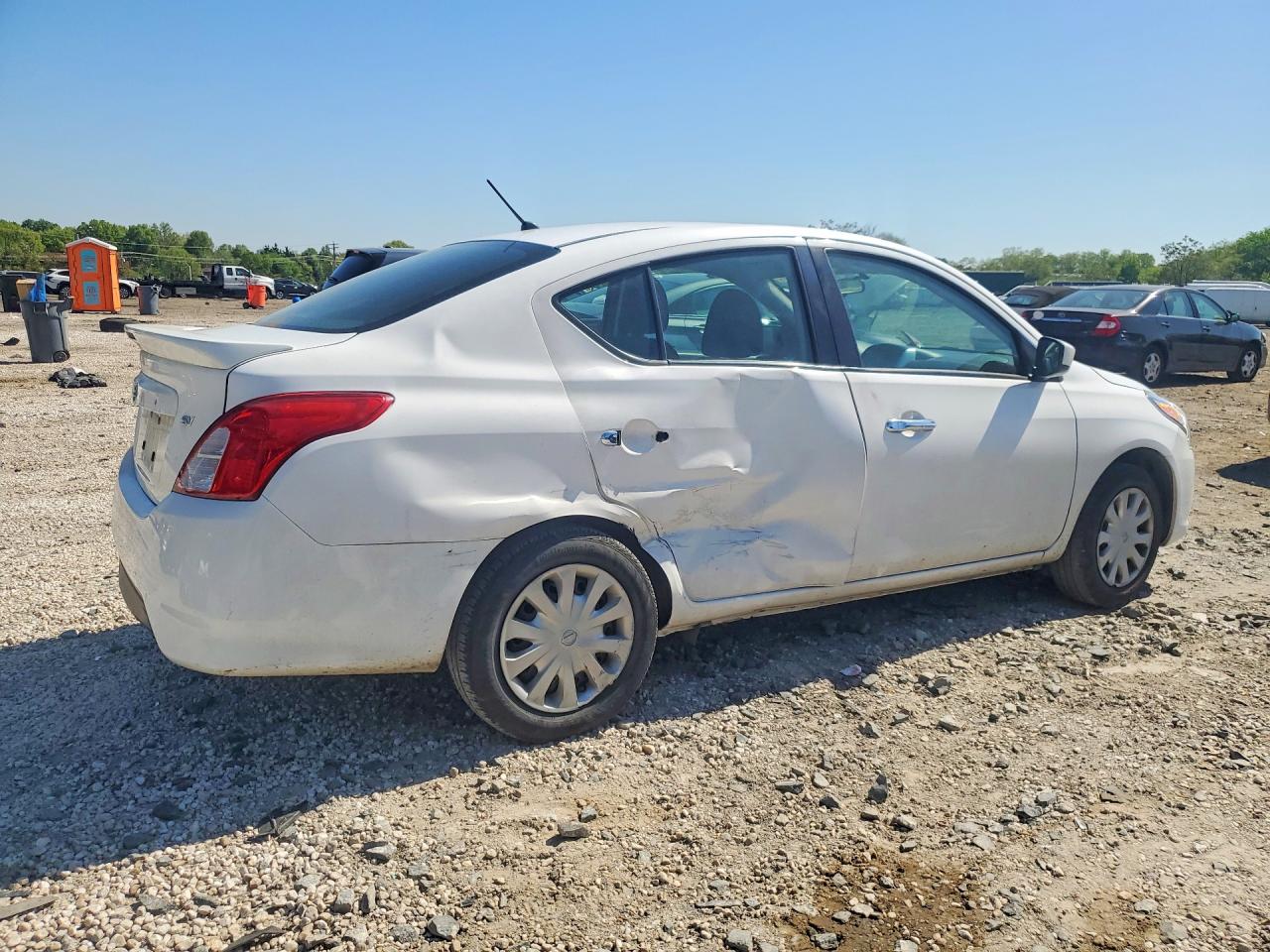 2019 NISSAN VERSA SV — снимка 3