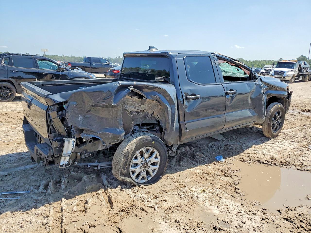 2026 TOYOTA TACOMA SR — снимка 3