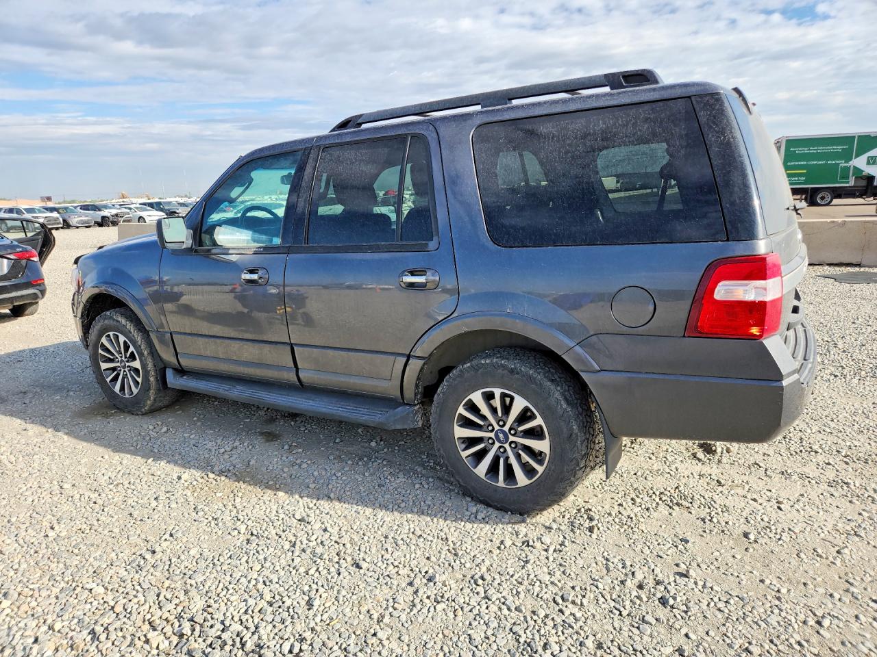 2016 FORD EXPEDITION XLT — снимка 2