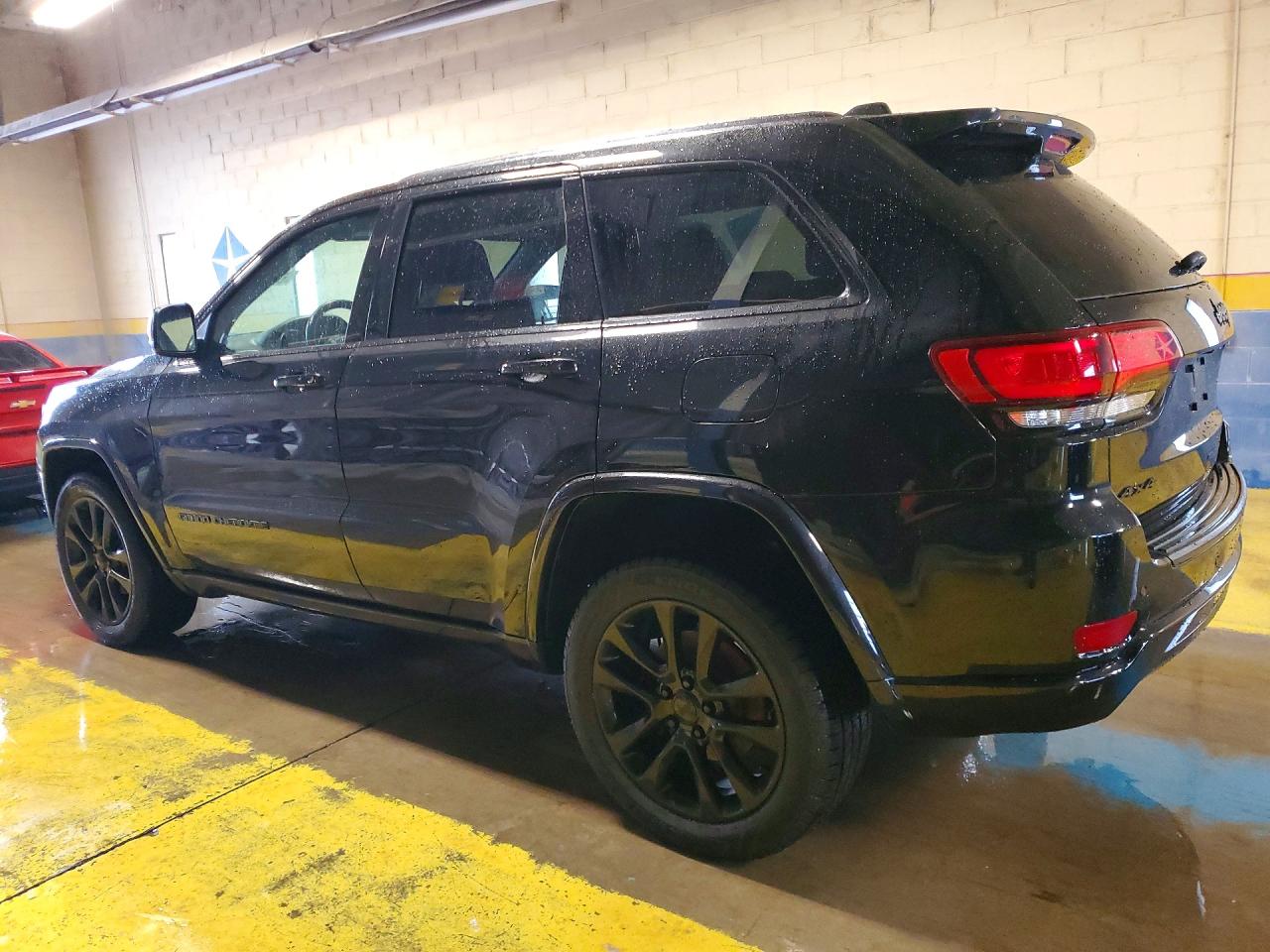 2019 JEEP GRAND CHEROKEE LAREDO — снимка 2