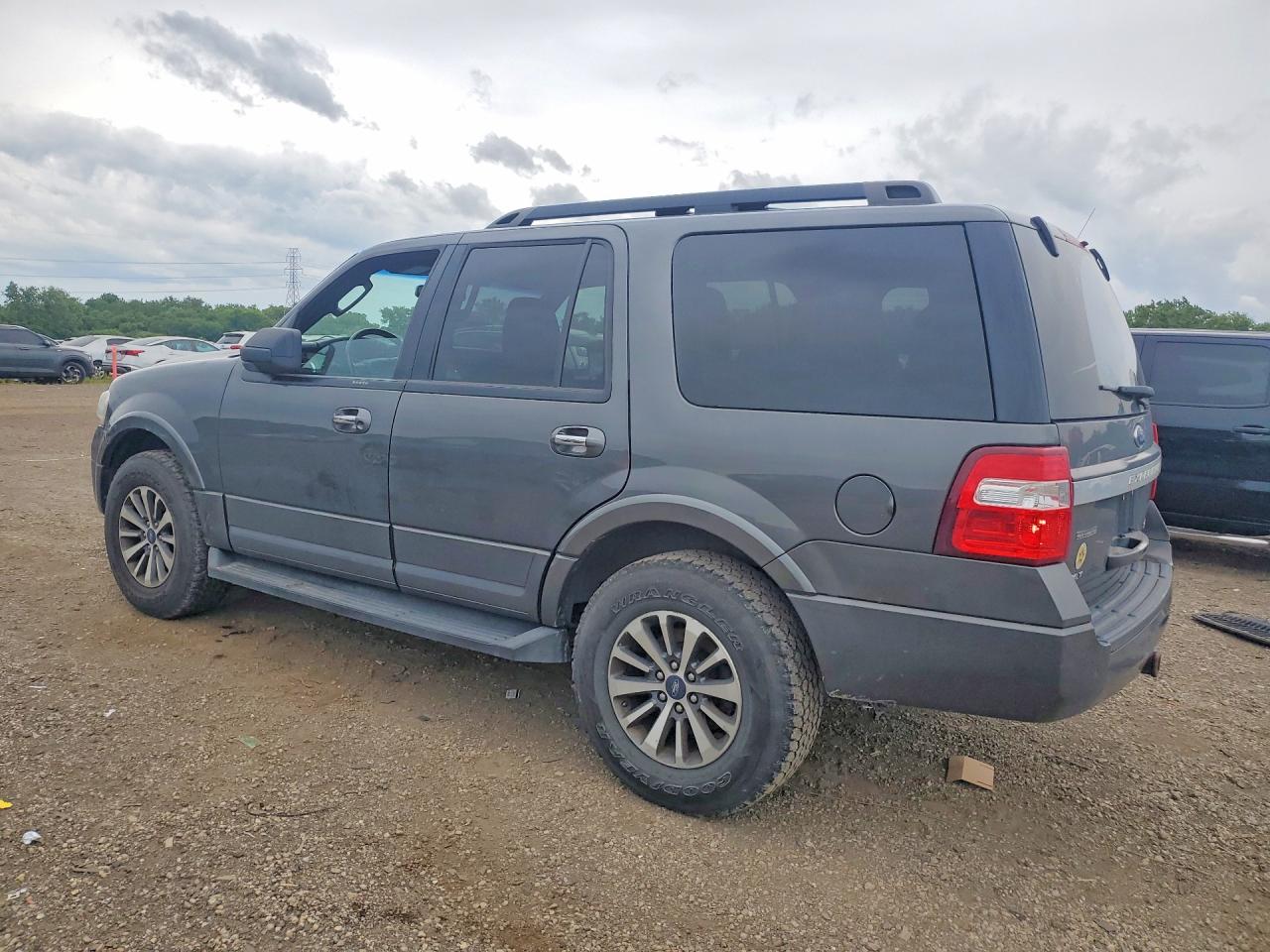 2017 FORD EXPEDITION XLT — снимка 2
