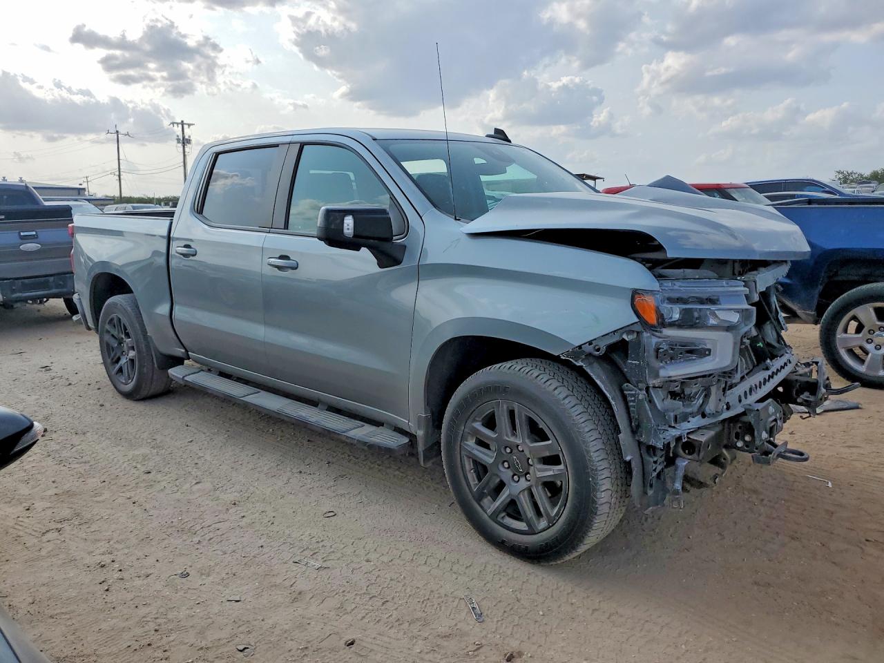 2024 CHEVROLET SILVERADO C1500 RST — снимка 4