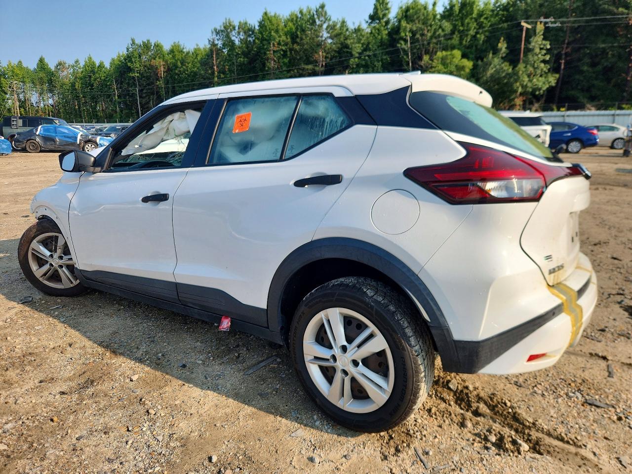 2021 NISSAN KICKS S — снимка 2