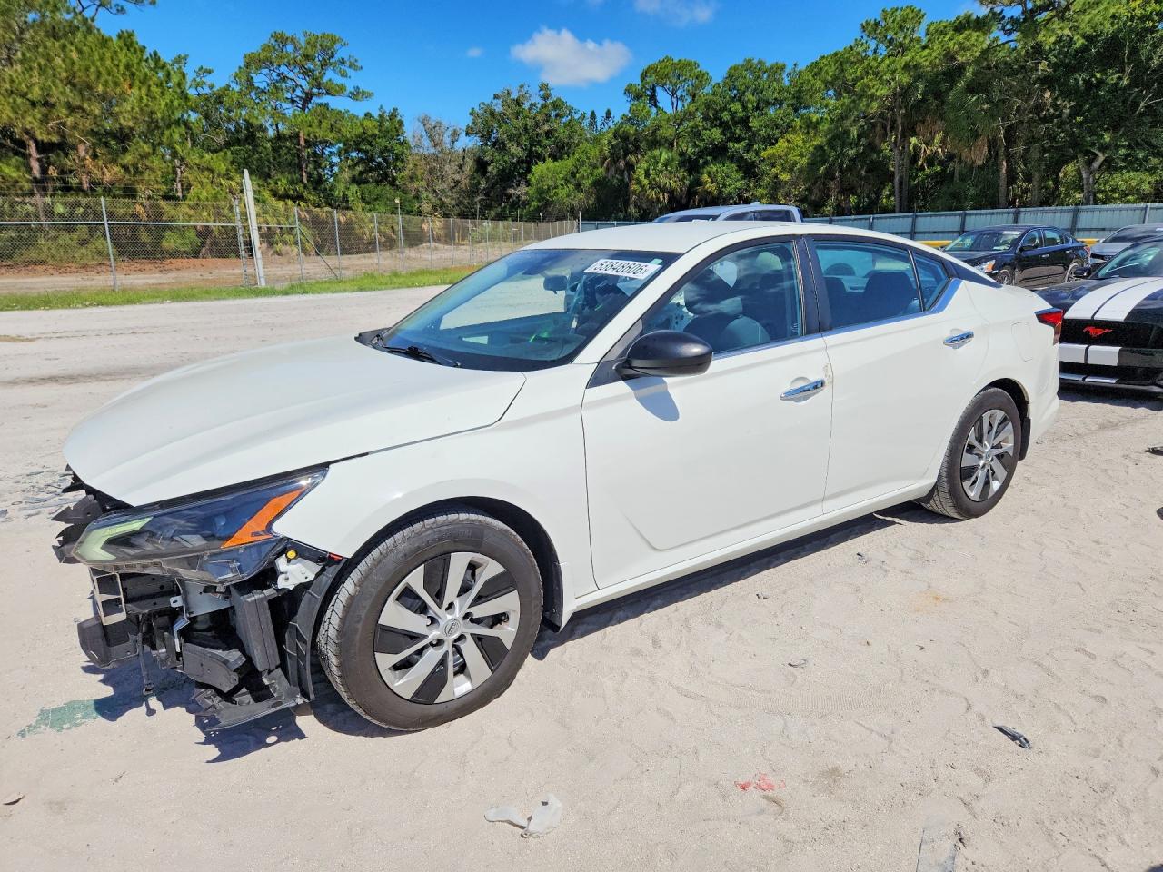 2024 NISSAN ALTIMA 4 D
