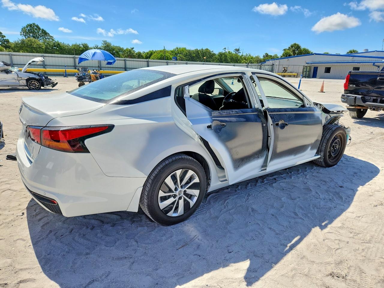 2024 NISSAN ALTIMA 4 D — снимка 3