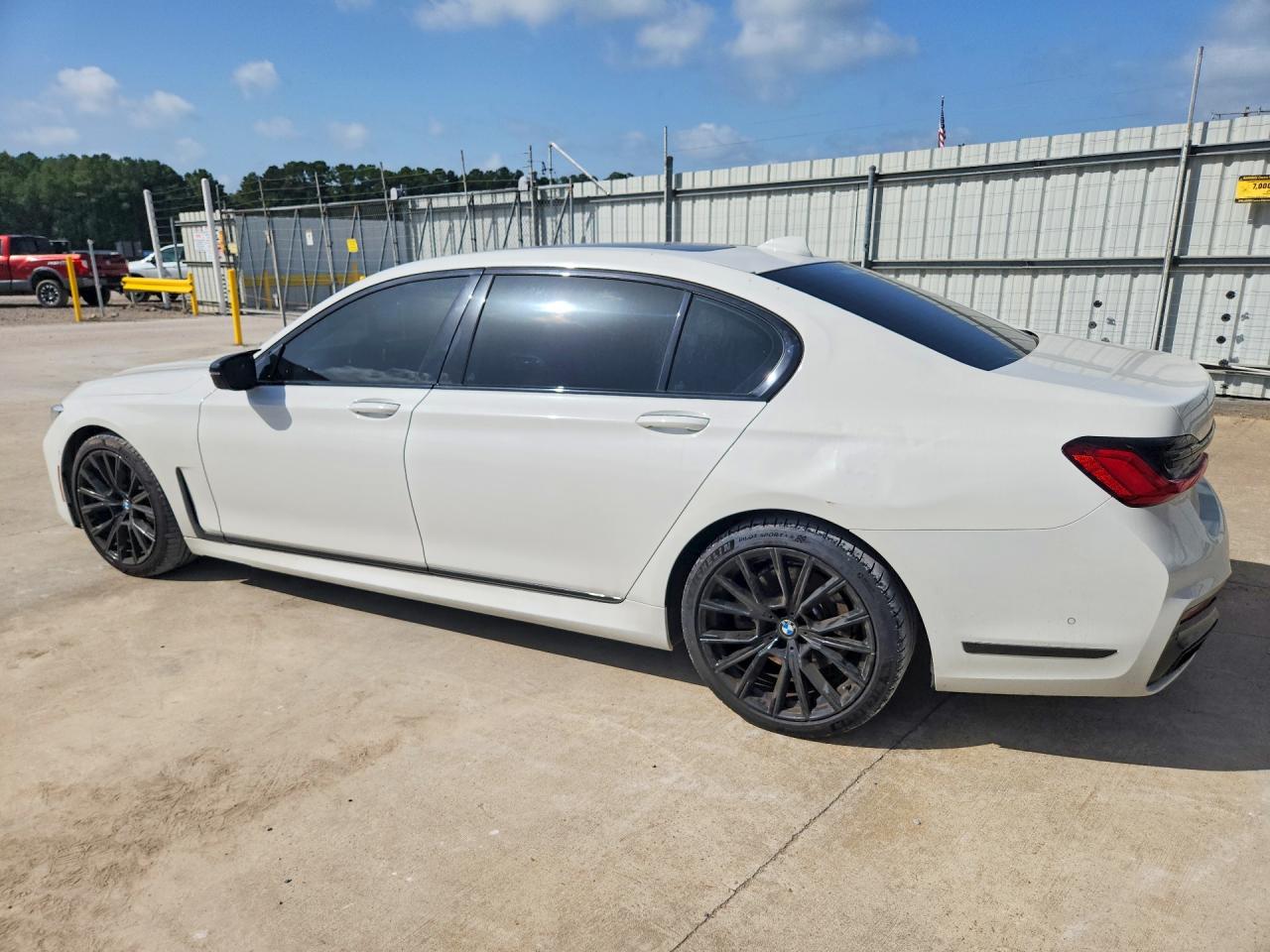2021 BMW 740 I — снимка 2