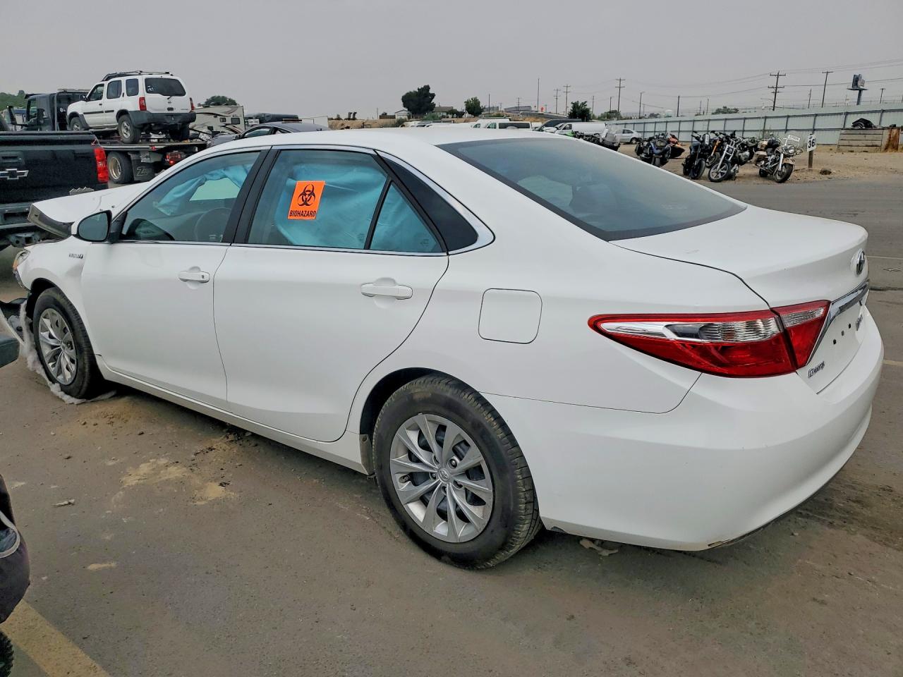 2015 TOYOTA CAMRY HYBRID LE — снимка 2