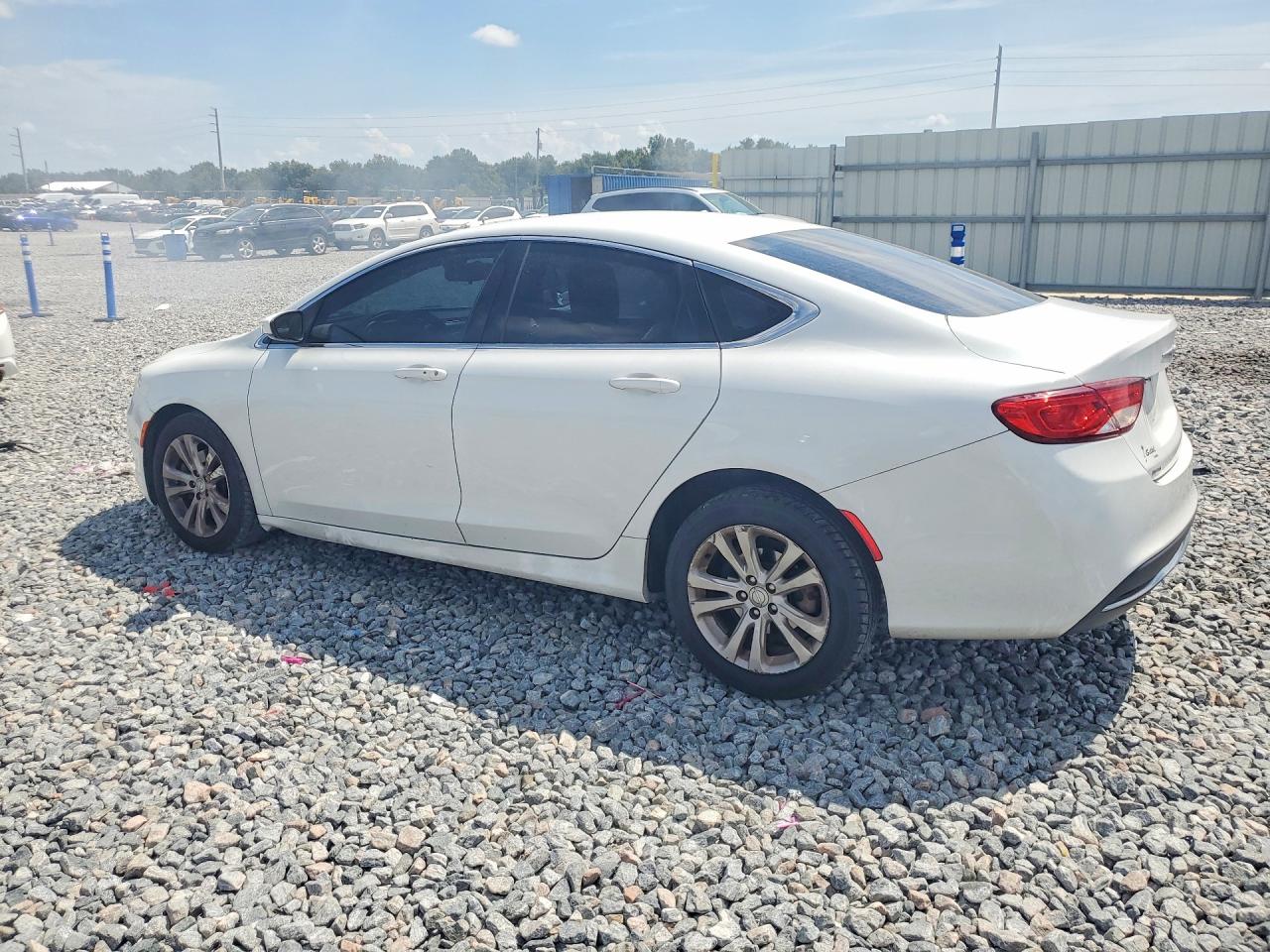 2015 CHRYSLER 200 LIMITED — снимка 2