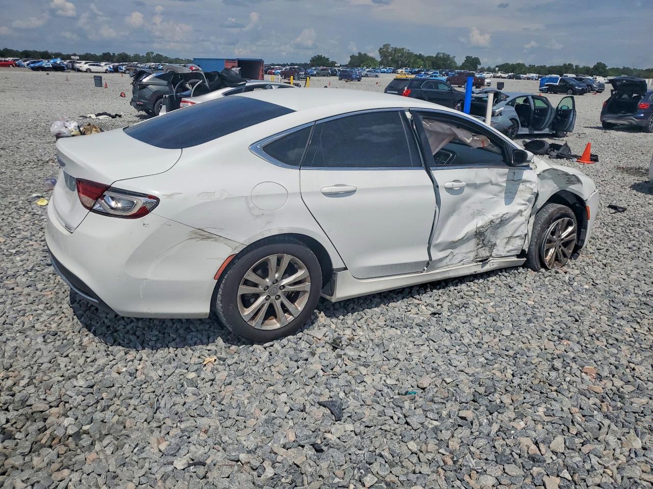 2015 CHRYSLER 200 LIMITED — снимка 3