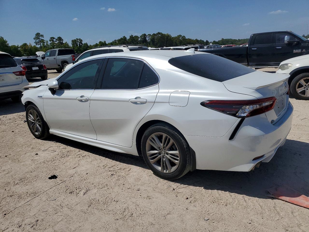 2021 TOYOTA CAMRY XSE — снимка 2