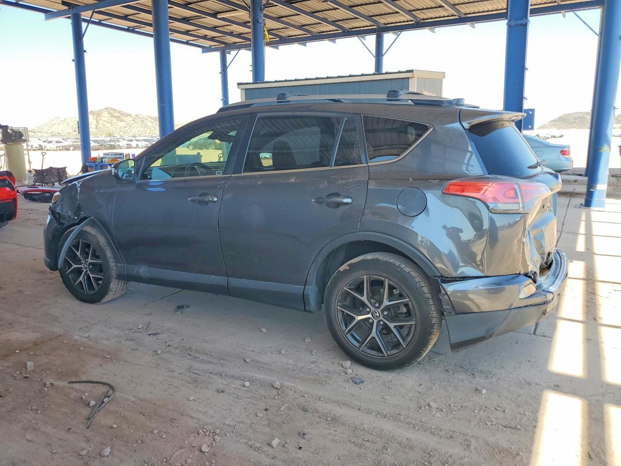 2017 TOYOTA RAV4 SE — снимка 2