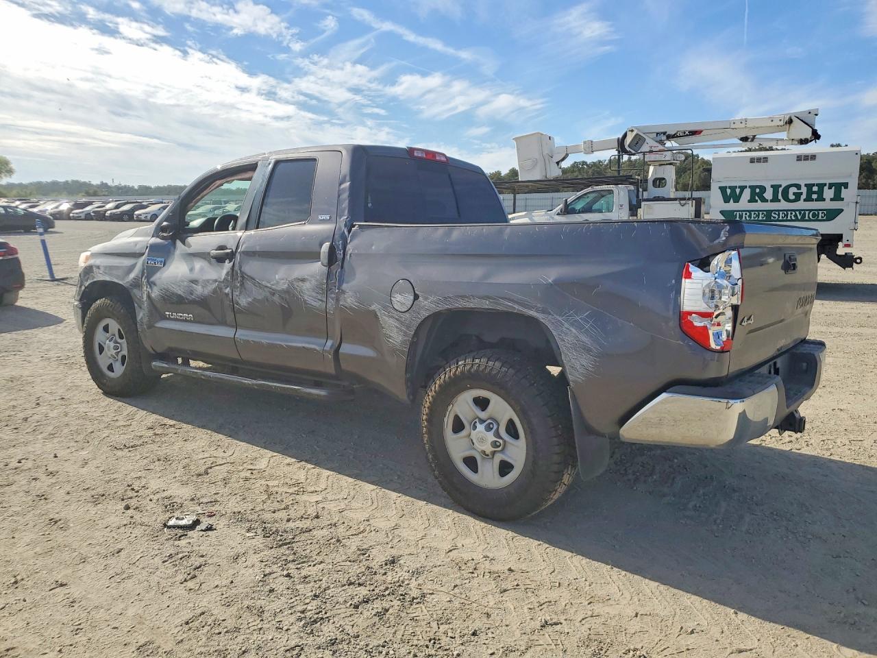 2017 TOYOTA TUNDRA SR5 — снимка 2