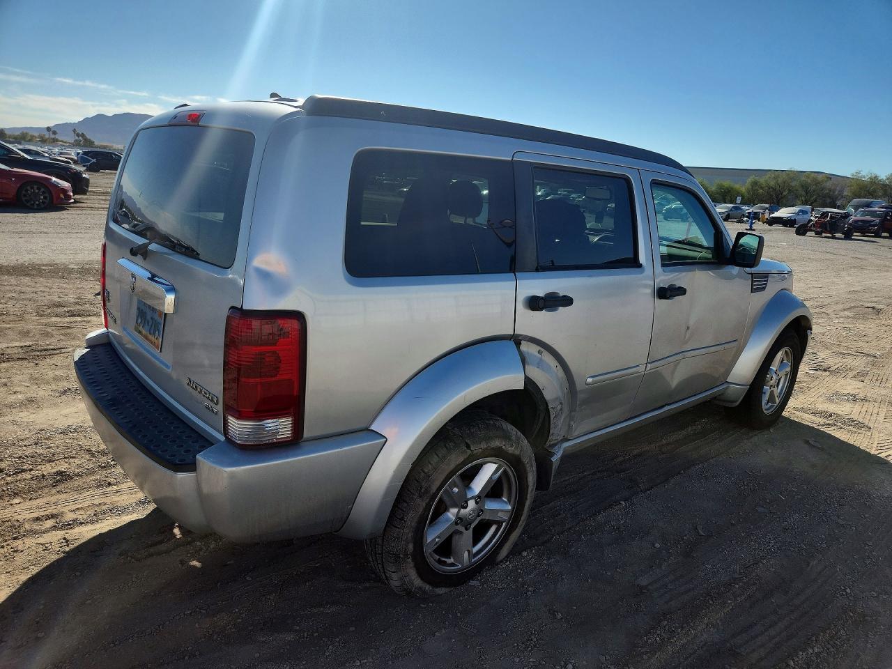 2011 DODGE NITRO SXT — photo 3