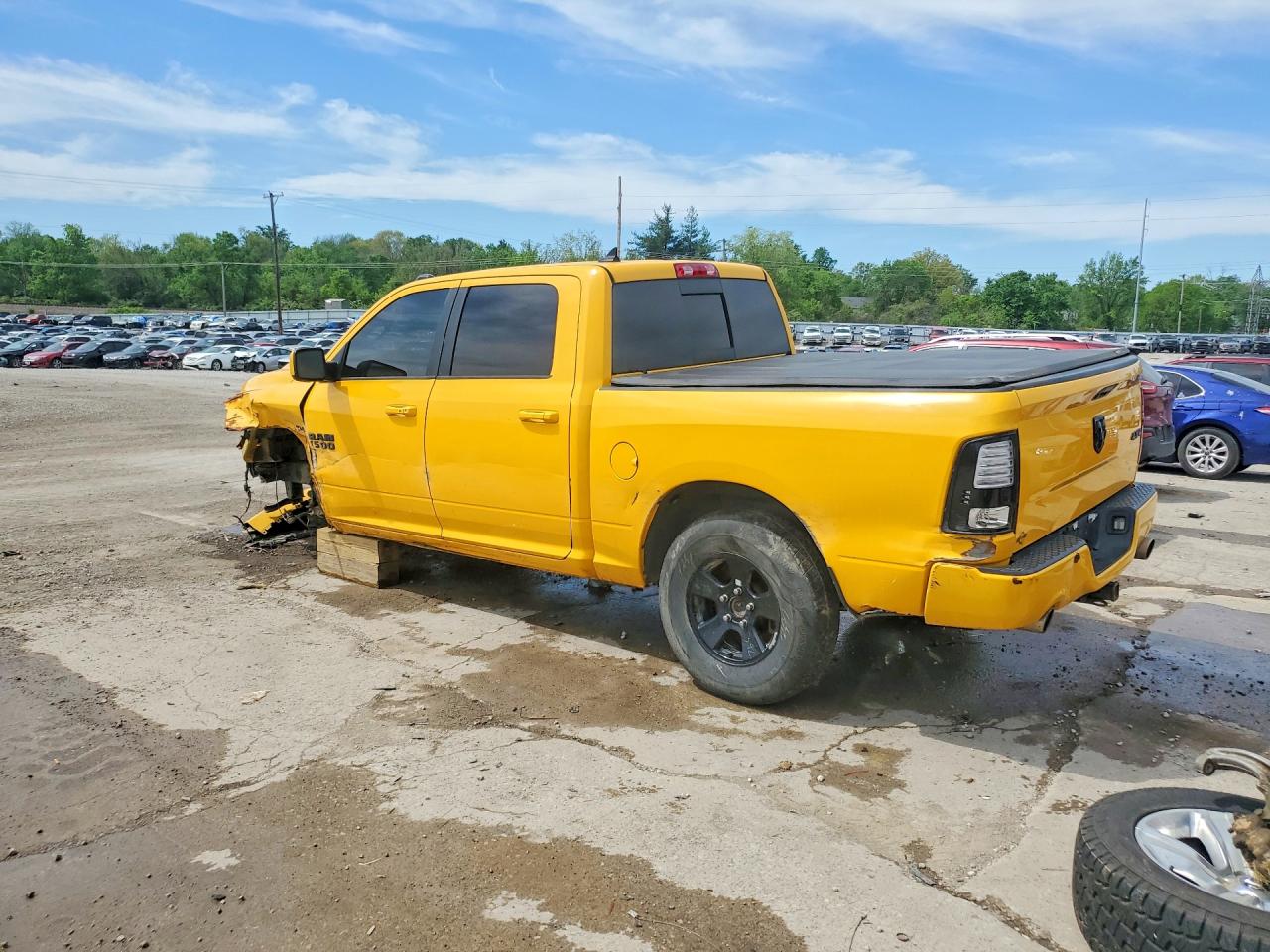 2016 RAM 1500 SPORT — снимка 2