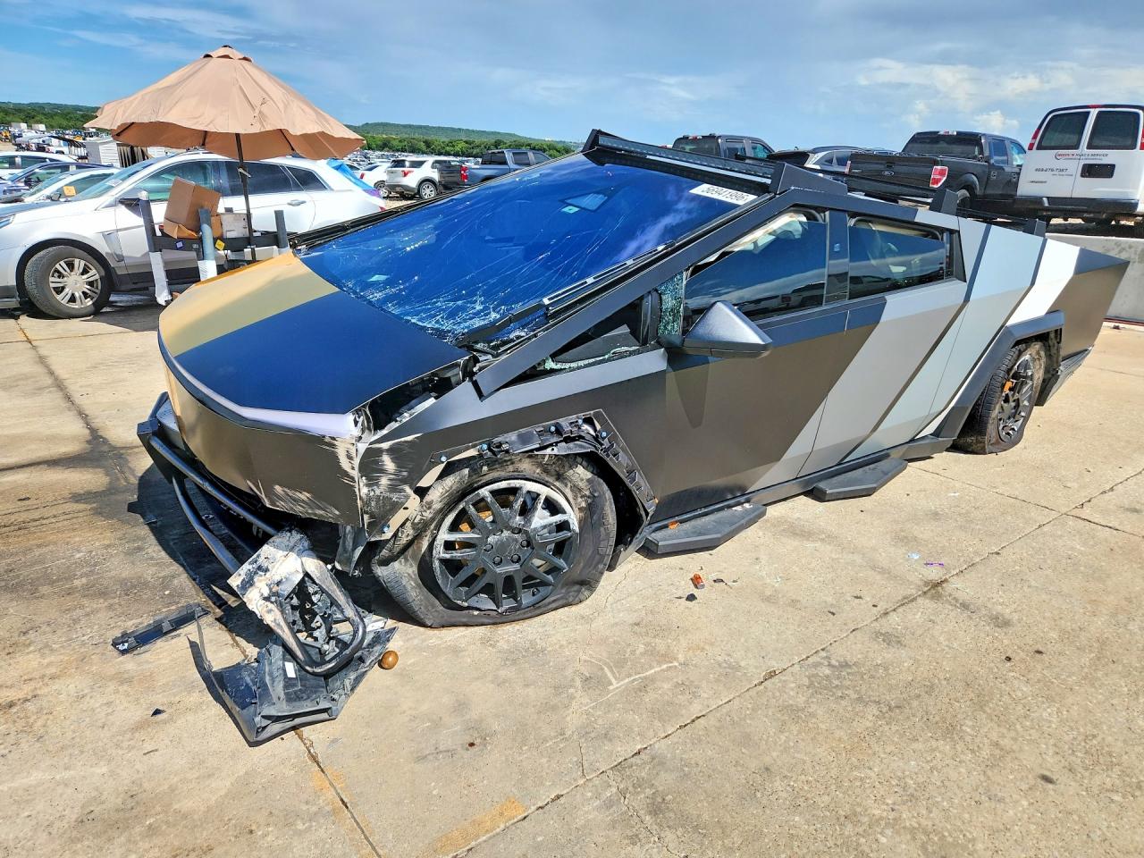 2025 TESLA CYBERTRUCK