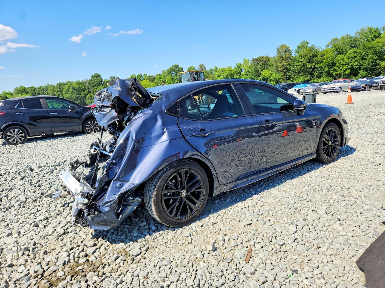2026 TOYOTA CAMRY SE — снимка 3