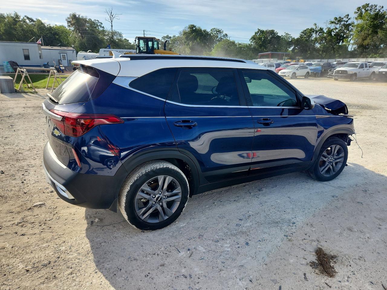 2023 KIA SELTOS S — снимка 3