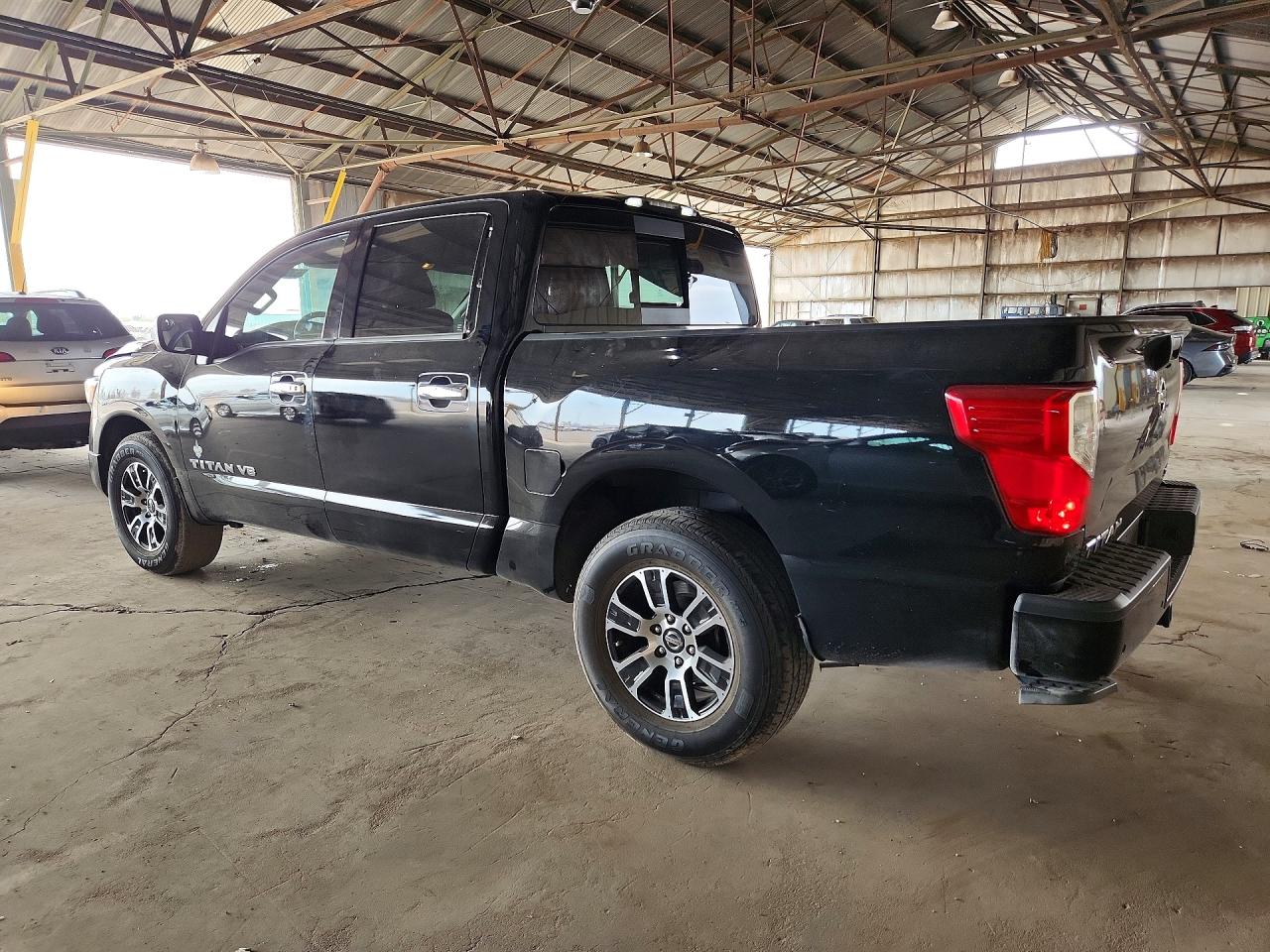2020 NISSAN TITAN SV — снимка 2