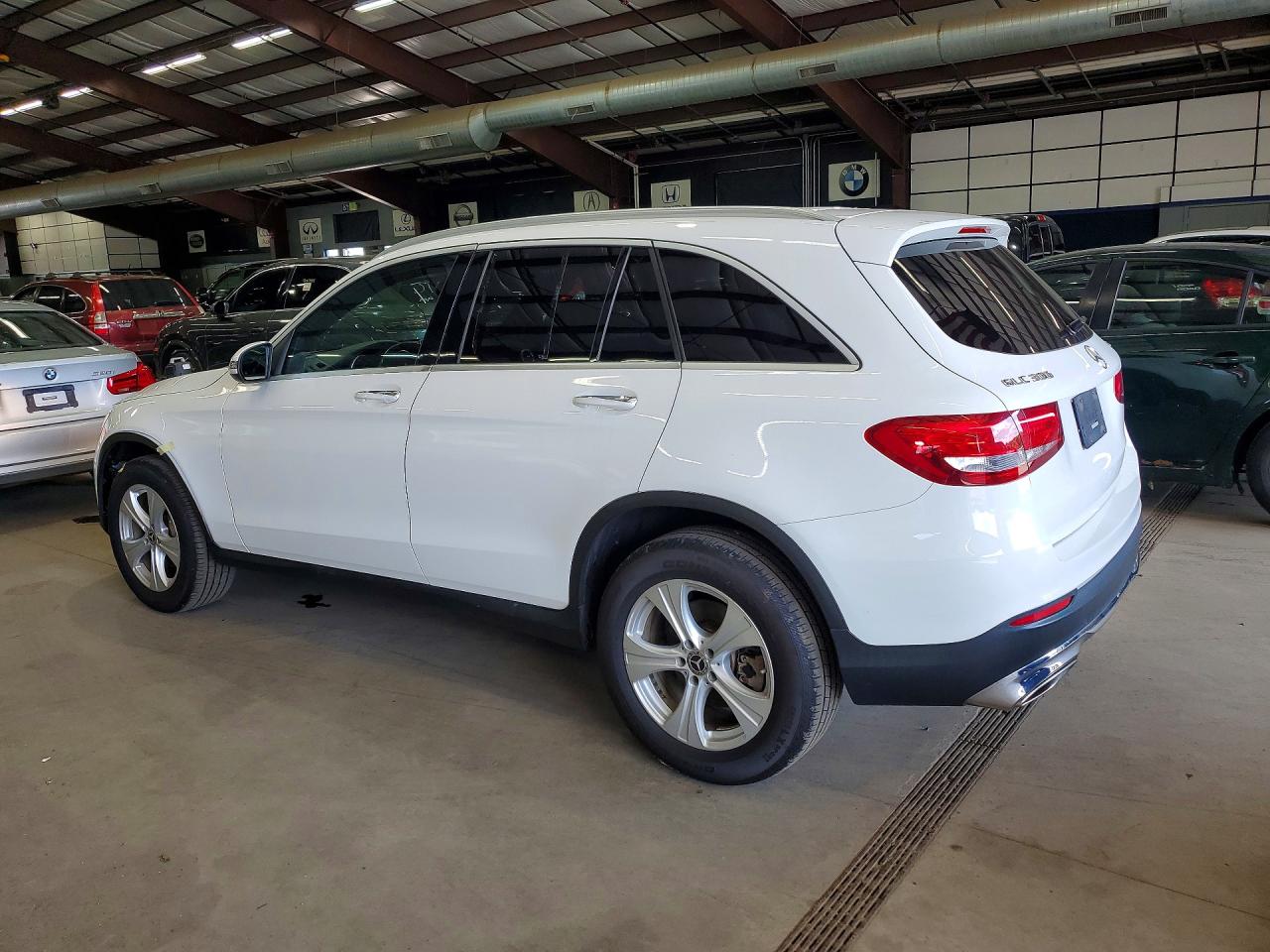 2018 MERCEDES-BENZ GLC 300 4MATIC — снимка 2