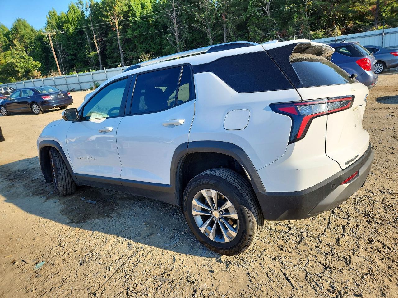2025 CHEVROLET EQUINOX LT — снимка 2