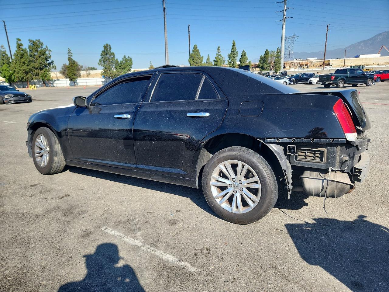 2016 CHRYSLER 300C — снимка 2