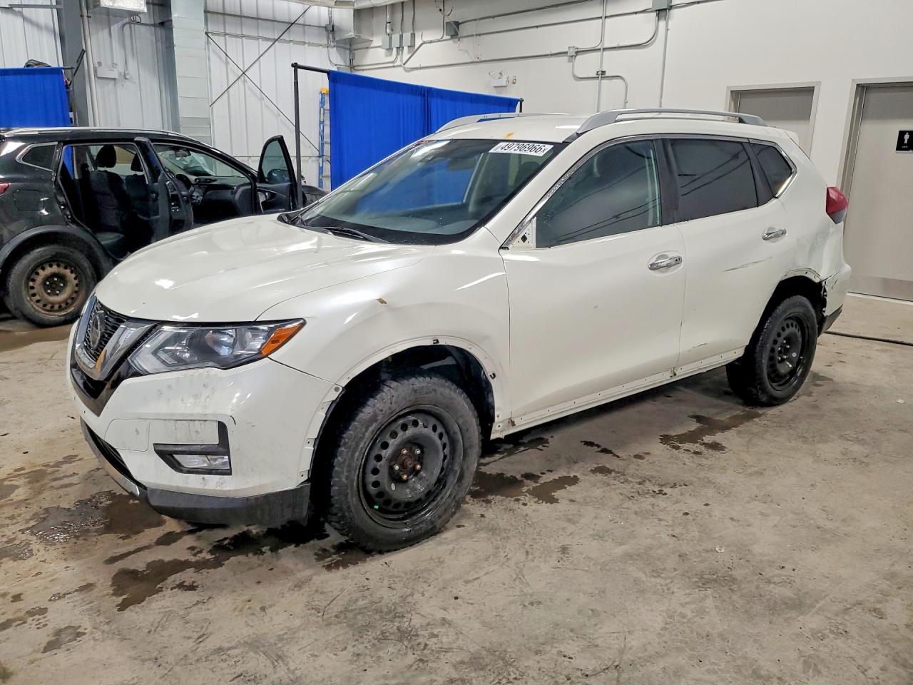 2019 NISSAN ROGUE S