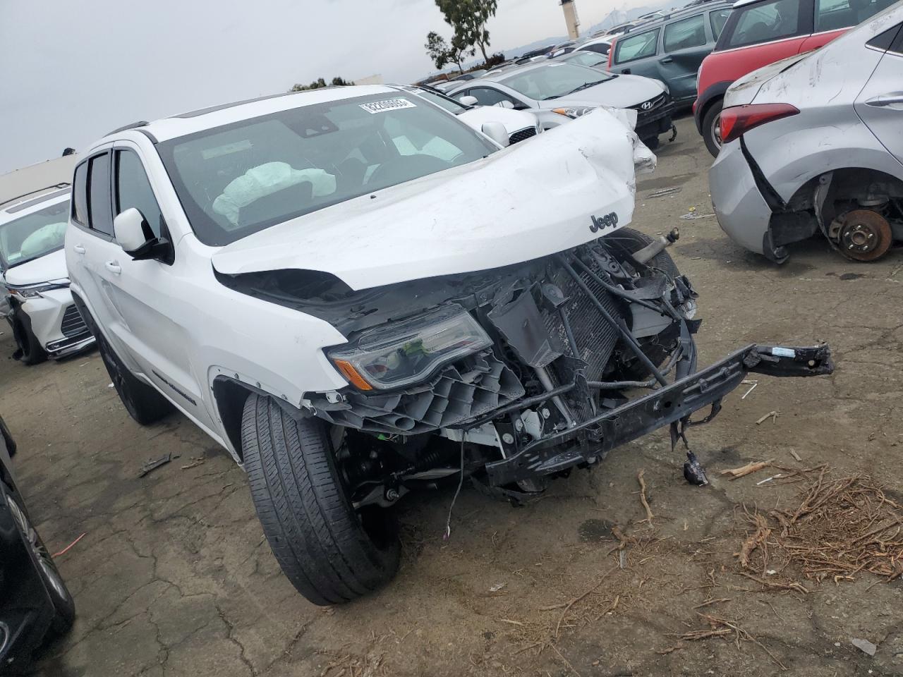 2020 JEEP GRAND CHEROKEE LAREDO — снимка 4