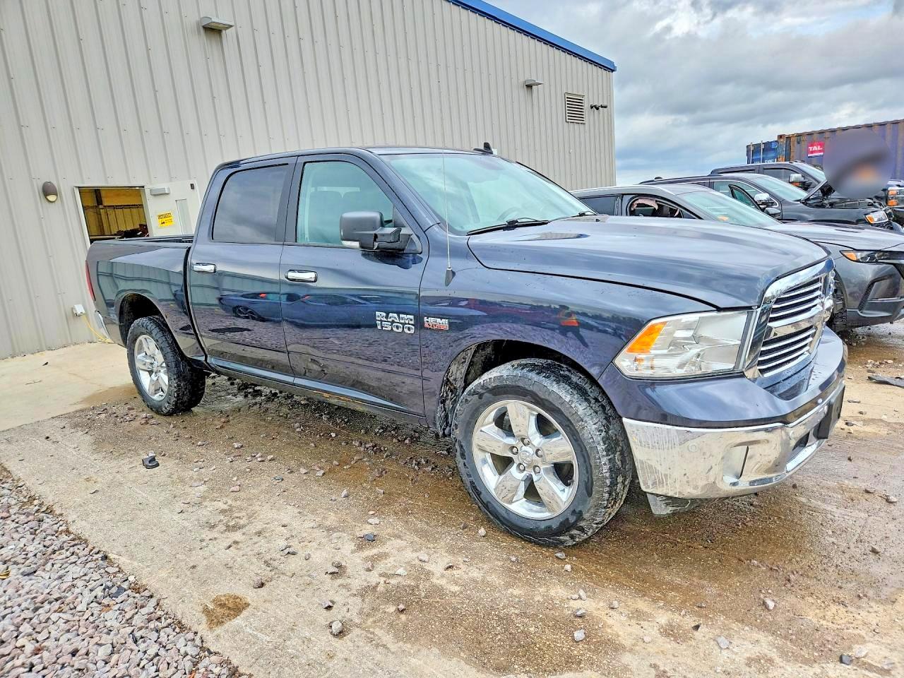 2017 RAM 1500 SLT — снимка 4
