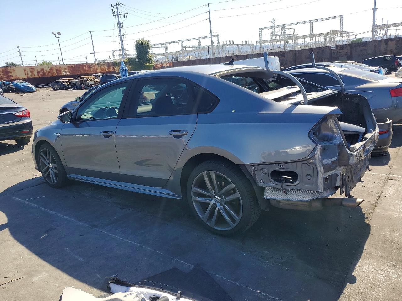 2018 VOLKSWAGEN PASSAT S — снимка 2