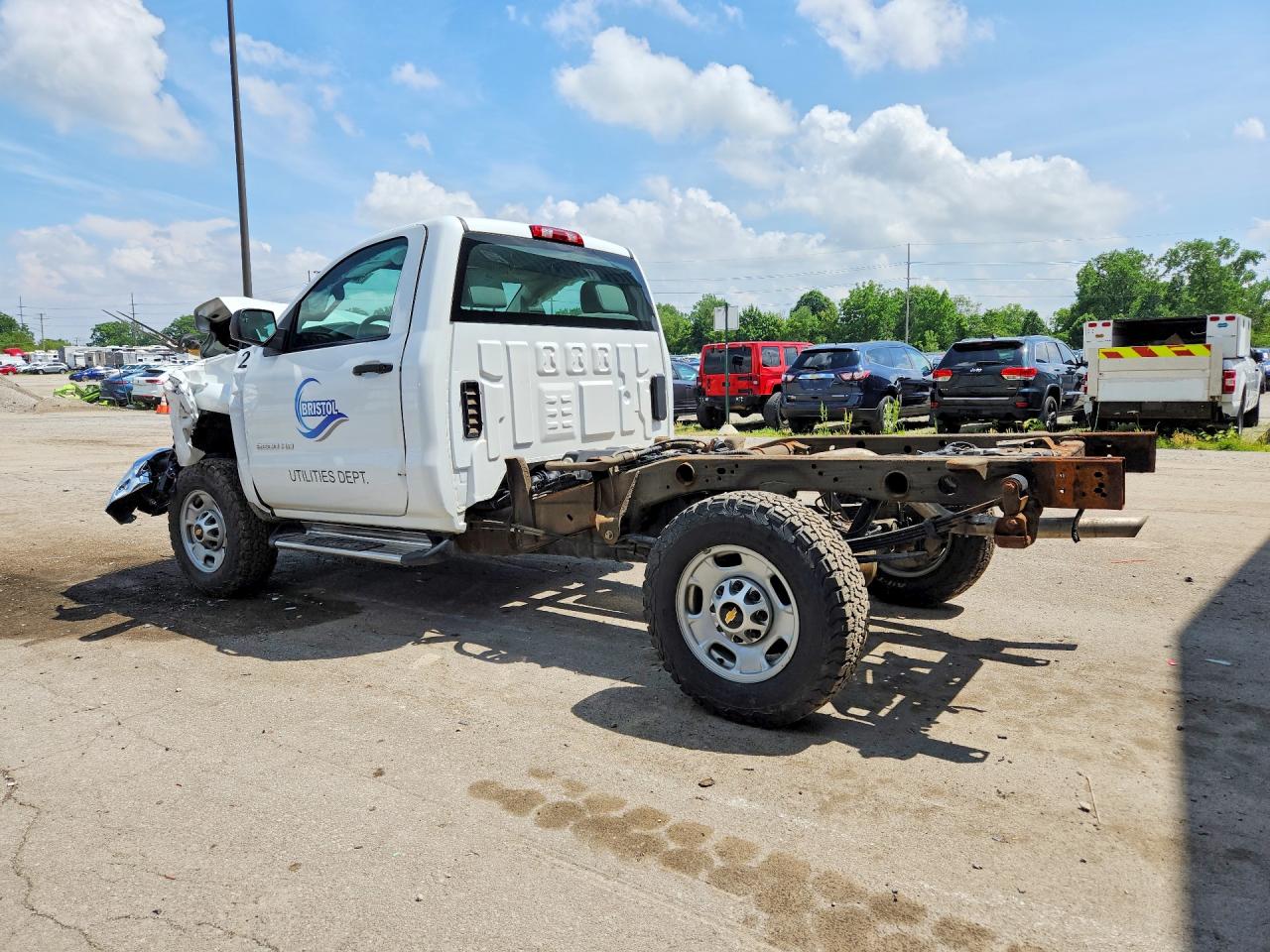 2017 CHEVROLET SILVERADO C1500 HEAVY DUTY — снимка 2
