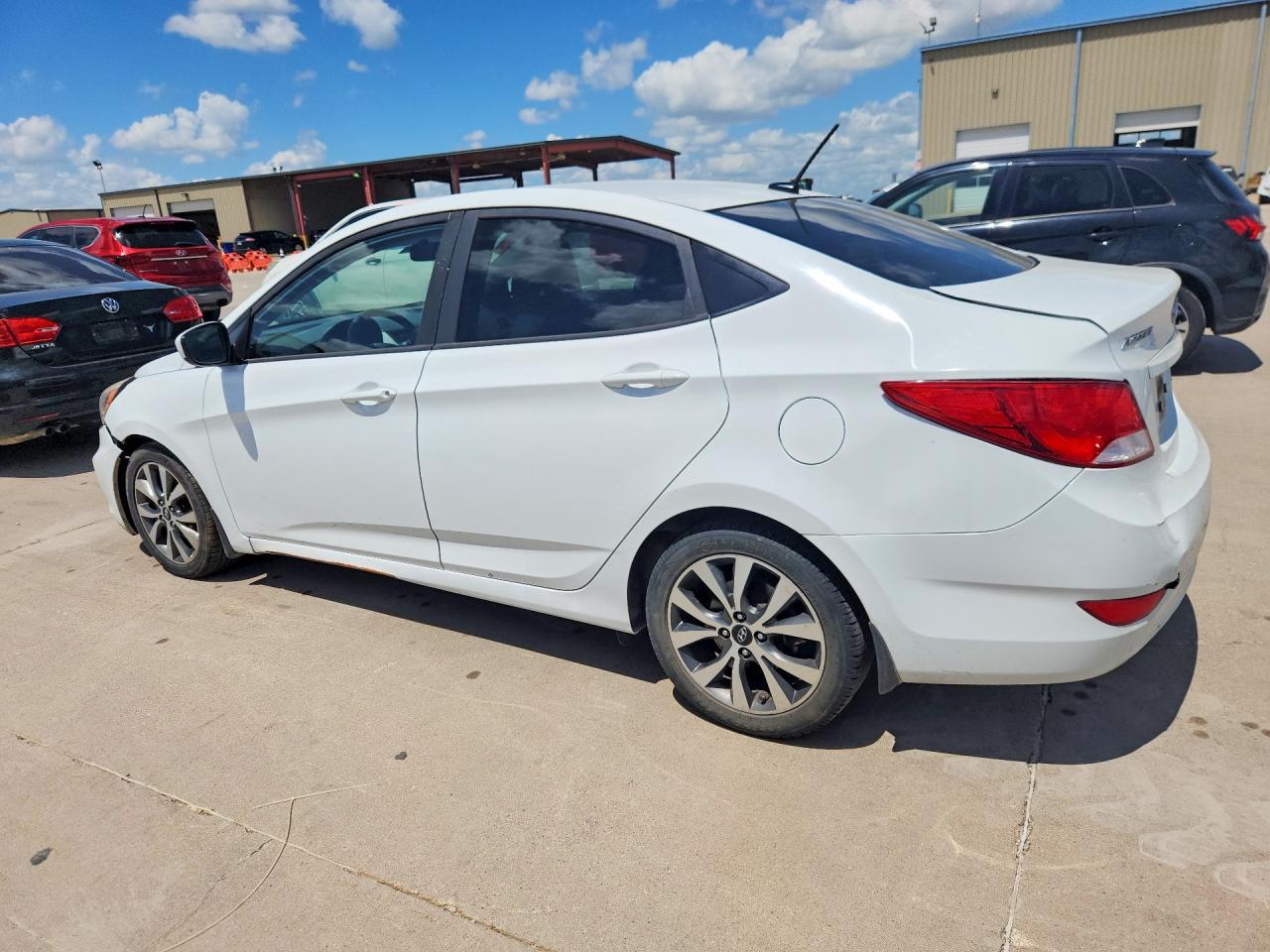 2017 HYUNDAI ACCENT SE — снимка 2