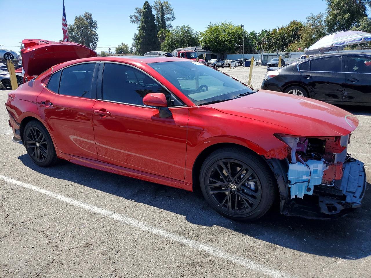 2026 TOYOTA CAMRY SE — снимка 4