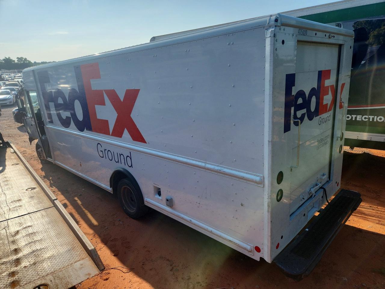 2021 FORD F59 — снимка 2