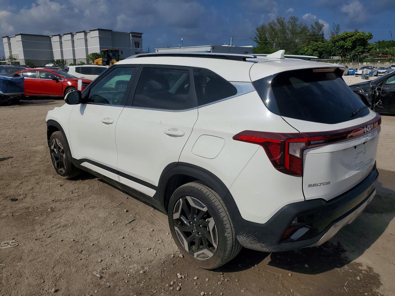 2025 KIA SELTOS SX — снимка 2