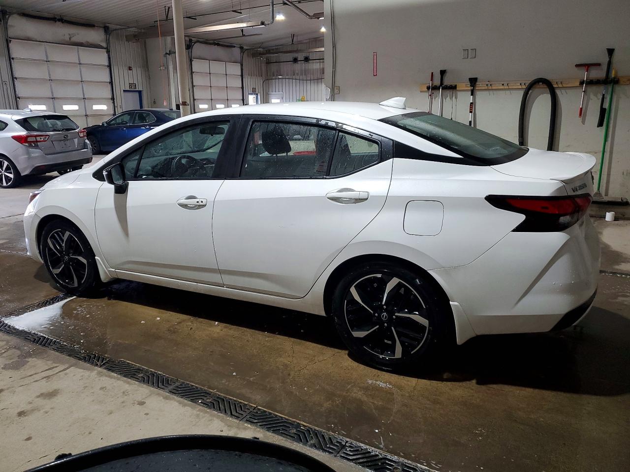 2023 NISSAN VERSA SR — снимка 2