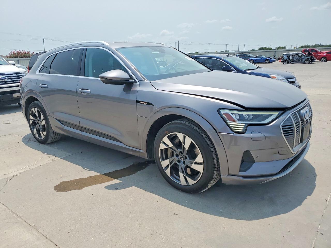 2021 AUDI E-TRON PREMIUM — снимка 4